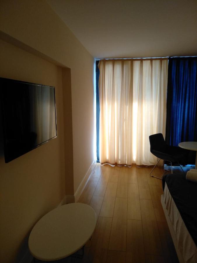 באטומי Orbi Twin Tower Apartement מראה חיצוני תמונה
